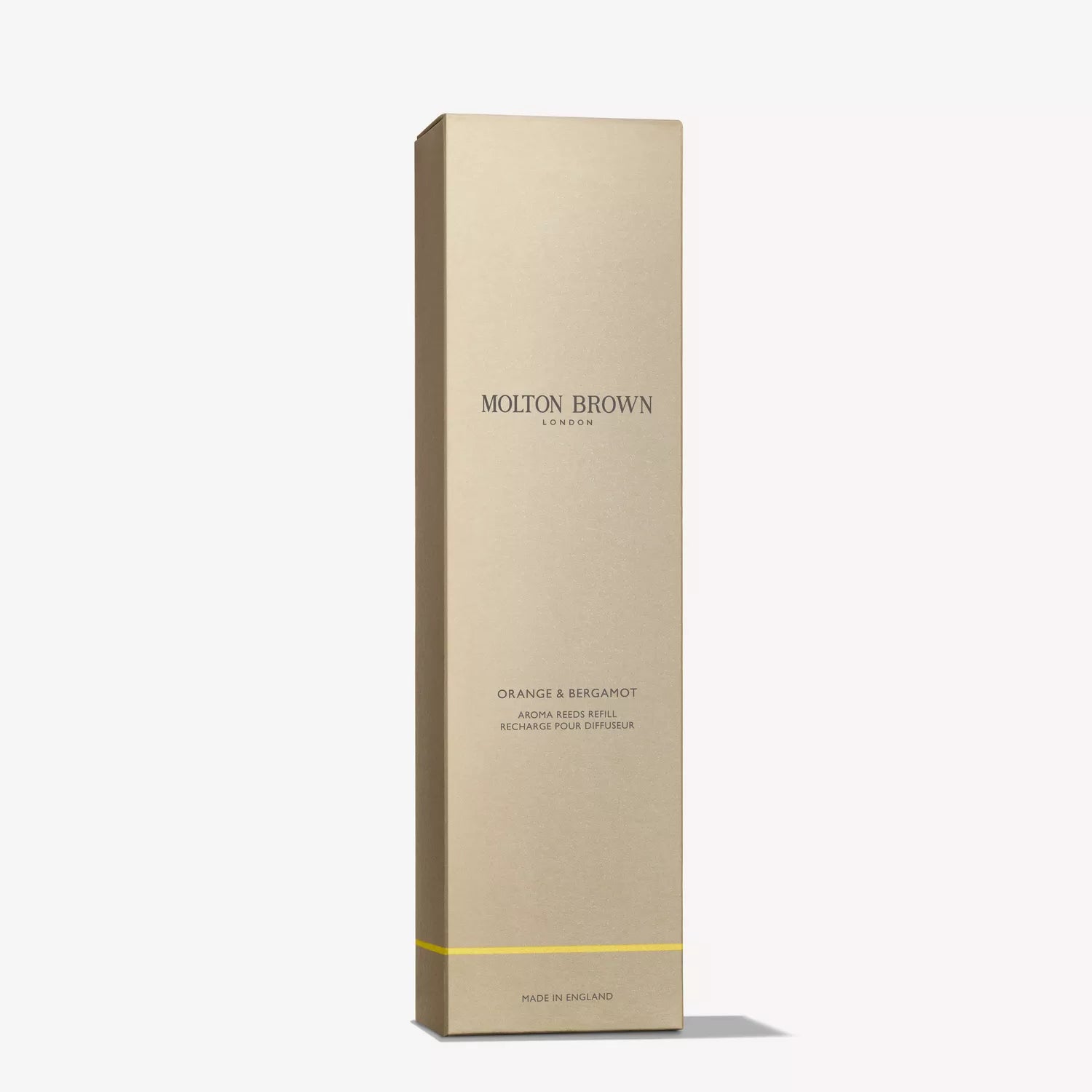 Presented in a tall rectangular box, Sample 3 by MoltonBrown Cyprus showcases a minimalist design with golden-beige packaging. Made in England, this citrus home fragrance diffuser is ideal for invigorating any space with its lively bergamot scent.